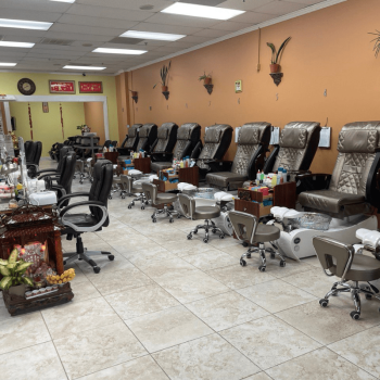 nails salons